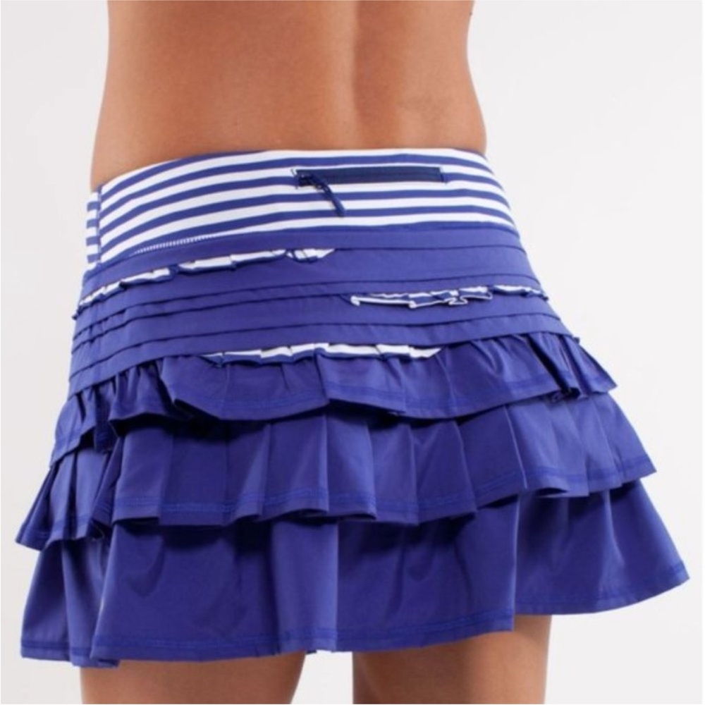 Lululemon blue skirt Back On Track Ruffles tennis Skort blue white Size 2 RARE